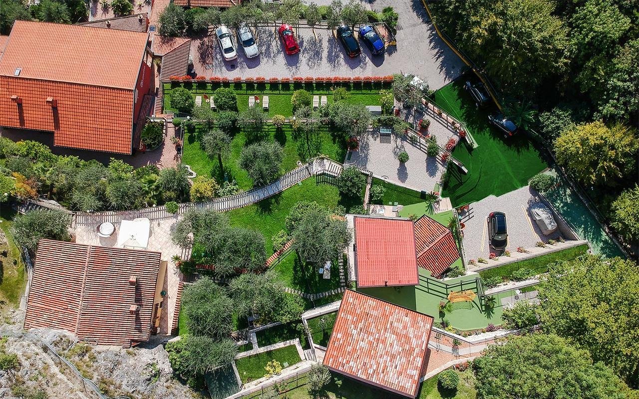 Hotel La Gardenia & Villa Oleandra Limone sul Garda Kültér fotó