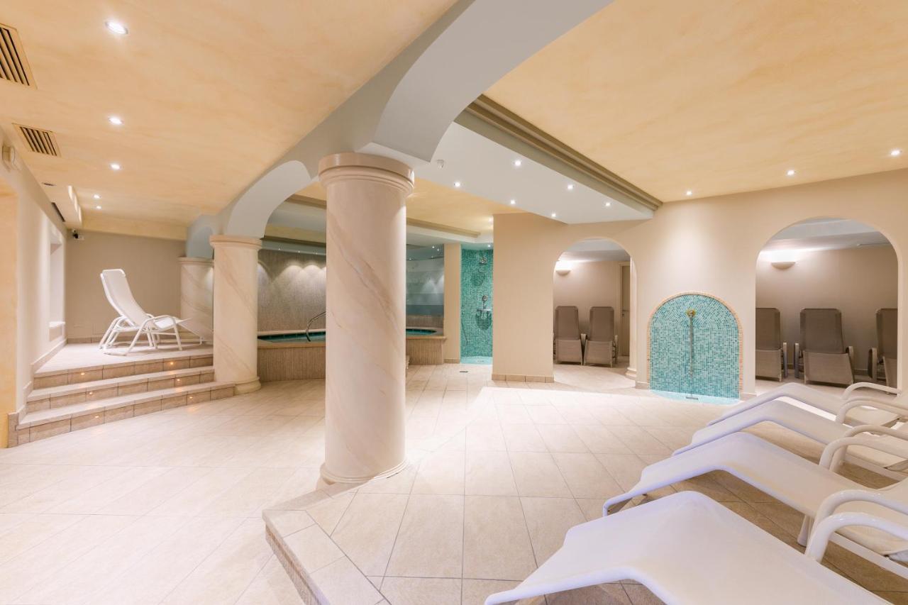 Hotel La Gardenia & Villa Oleandra Limone sul Garda Kültér fotó