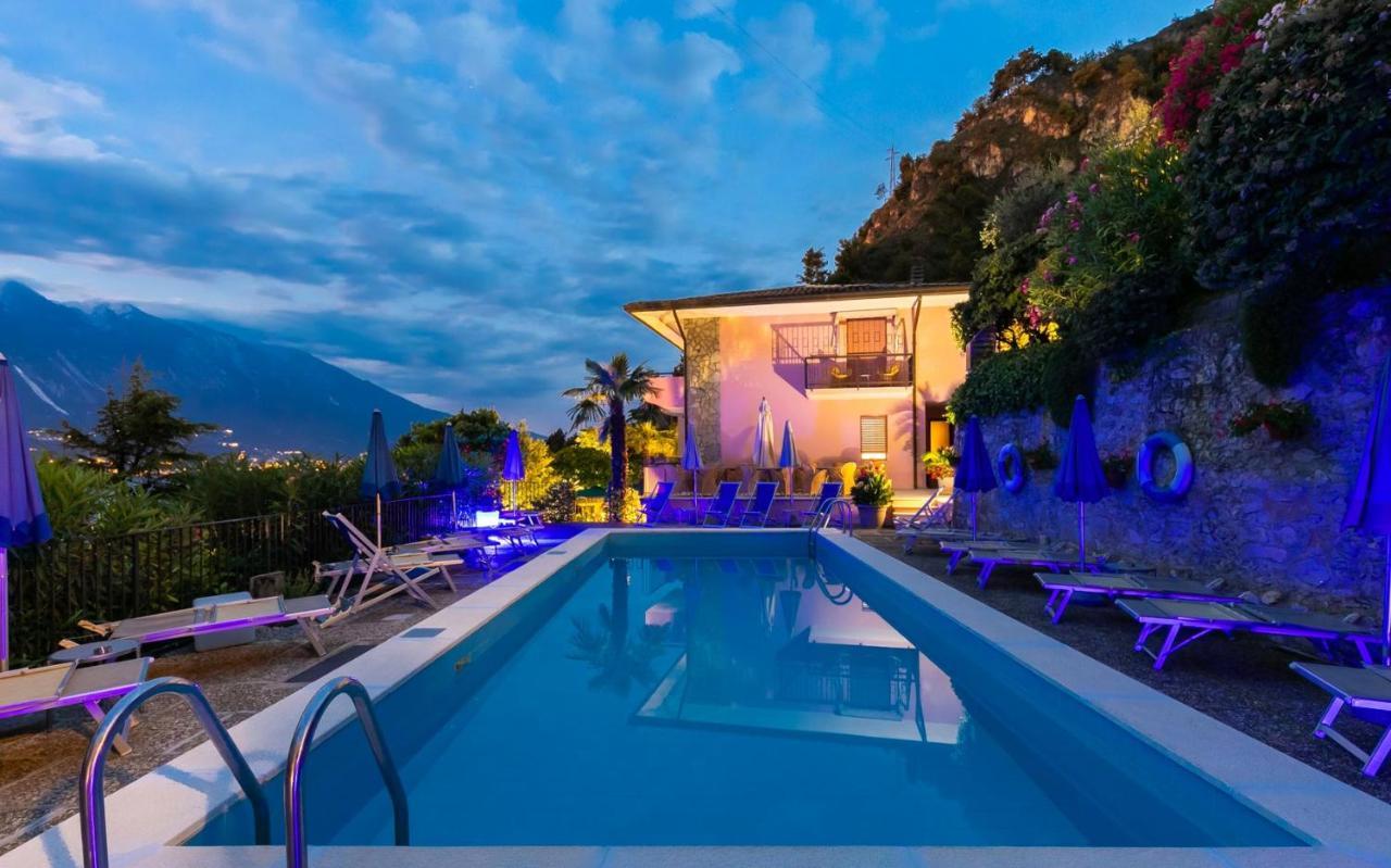 Hotel La Gardenia & Villa Oleandra Limone sul Garda Kültér fotó